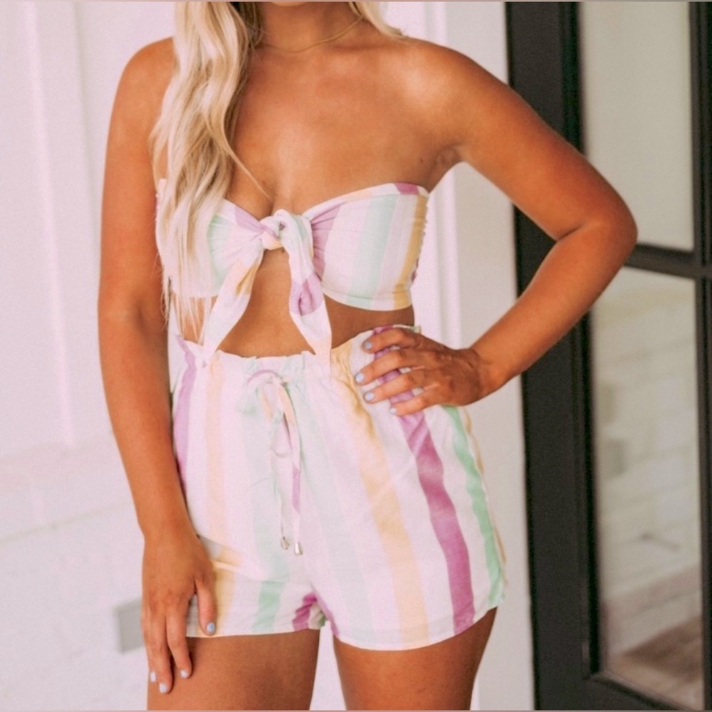 Le Lis Striped Drawstring Shorts - image 1